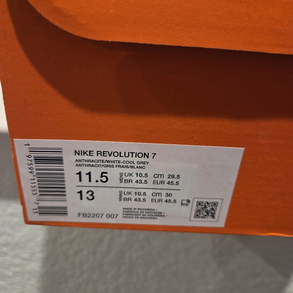 Nike Revolution 7 Blk/wht/gry Running Athletic Shoes Sz 11.5 - Picture 5 of 5